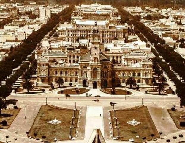 Se inaugura la Capital de La Plata