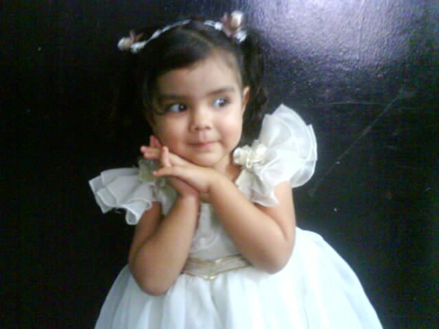 Pajesita en una boda