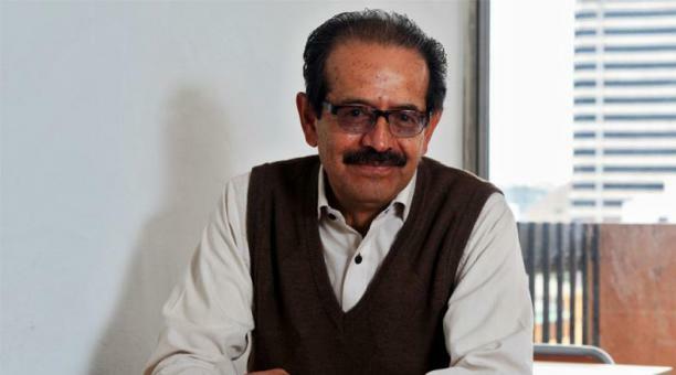 Carlos Paladines ( enero 1 de 1947)