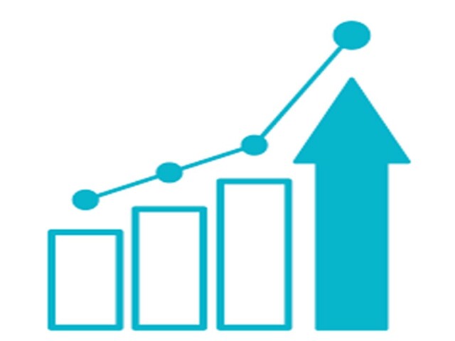 el PIB producto interno bruto creció anualmente en promedio el .7%, El PIB per cápita creció 1.0% anual debido a la disminución poblacional