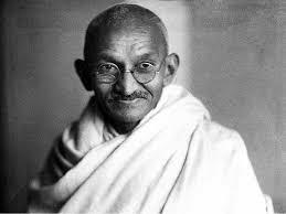 Muere Gandhi por asesinato.