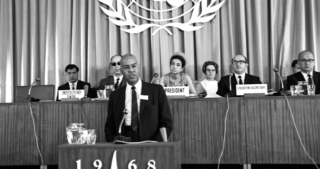 Debate sobre los derechos reproductivos de la mujer