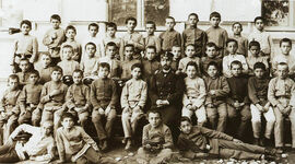 Timeline: Краткая биография Маяковского.