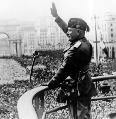Mussolini diventa capo del governo
