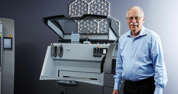 Charles Hull patenta su invento y crea la empresa 3D system
