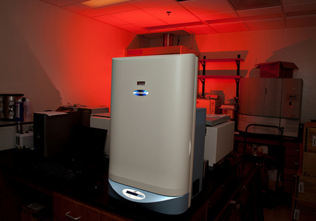 Automated Flourescence sequencer