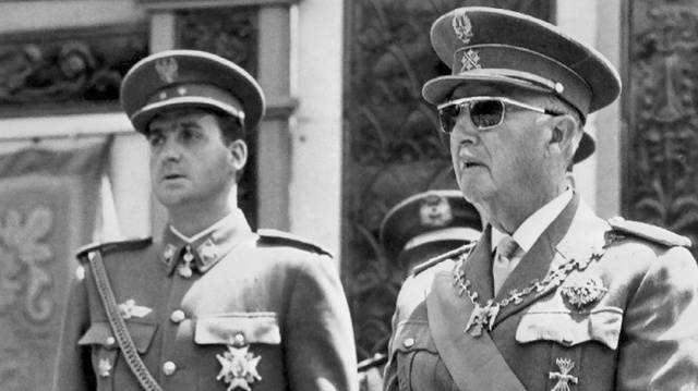 El príncipe Juan Carlos asume la Jefatura del Estado