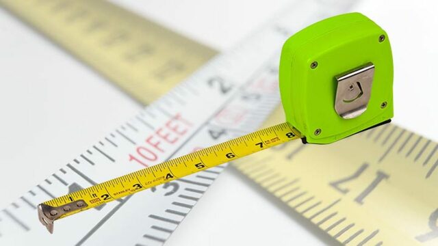 En la conferencia de pesas y medidas.