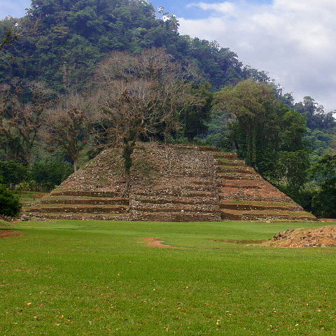 Los Olmecas abandonan San Lorenzo