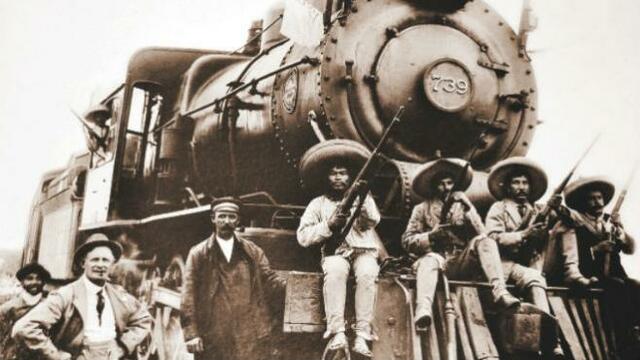 Debido a sueldos bajos y mucha pobreza entre algunos otros factores estalla la revolución, con lo que daría fin la dictadura de Porfirio Díaz