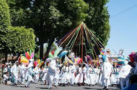 La Colonia - Danza de Cintas