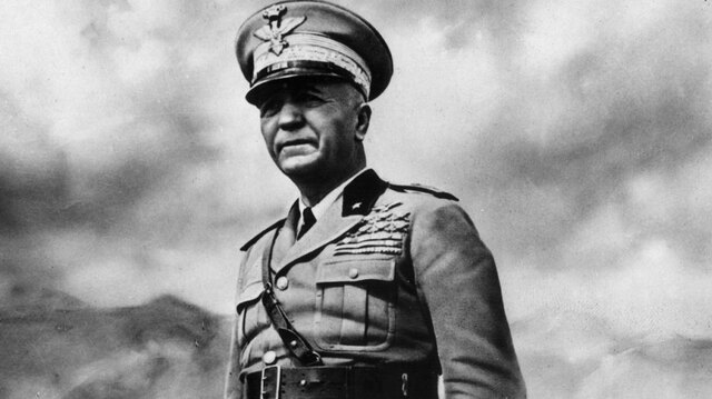 Itàlia declara la guerra a Alemanya. Hi Romania s'uneix a l'Entente.