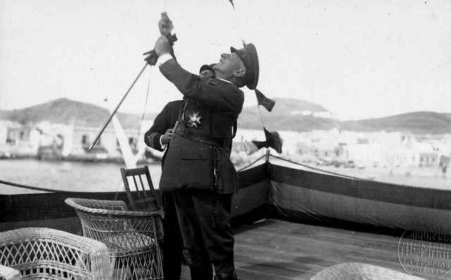 PSOE harremanetan jarri diktadura amaiarazten