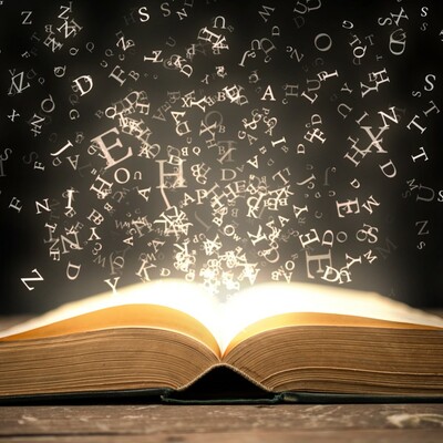 Timeline: Hechos históricos, políticos, sociales y literarios.