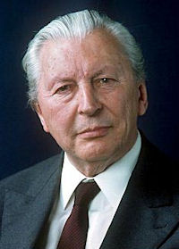 Kiesenger assume il ruolo di terzo Fuhrer del Reich