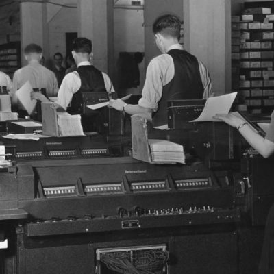 Timeline: HISTORIA DE LA TECNOLOGÌA - REVOLUCIONES TECNOLÒGICAS