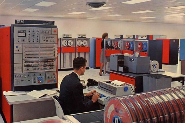 OS/360, y la multiprogramación