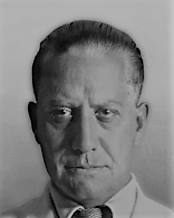 Ciano rassegna le dimissioni come Duce dell'Impero Italiano