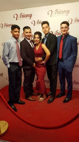 La primera vez que nos tomamos una foto juntos