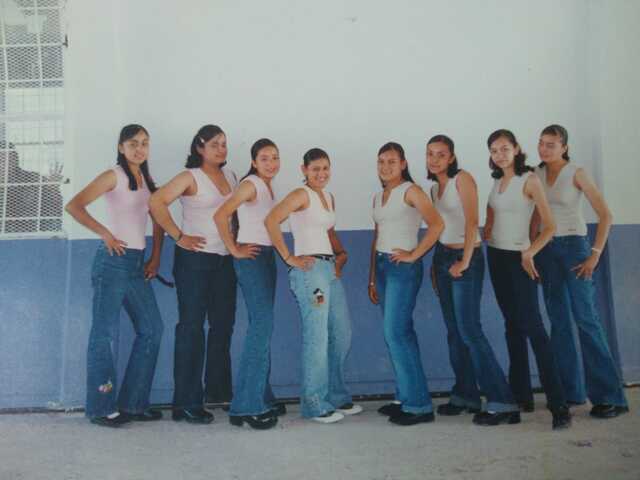 Bailando Overprotected con mi gruppi