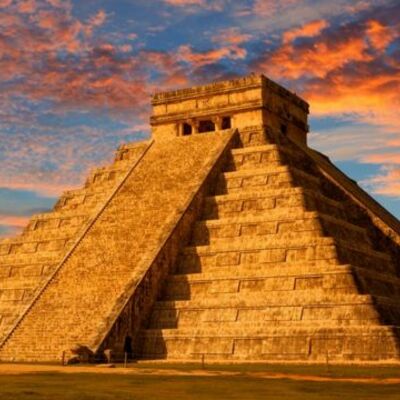 Timeline: Surgimiento, florecimiento y caída de la civilización maya