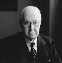 1914 – Henry Hallet Dale (1875-1968) – existencia de los neurotransmisores