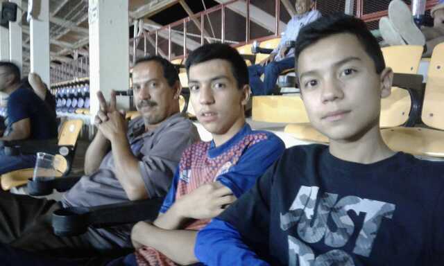 Partido de béisbol en su cumpleaños