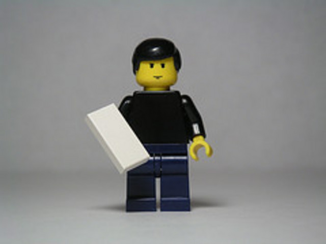 Pedro fue promovido como gerente de la compañía.