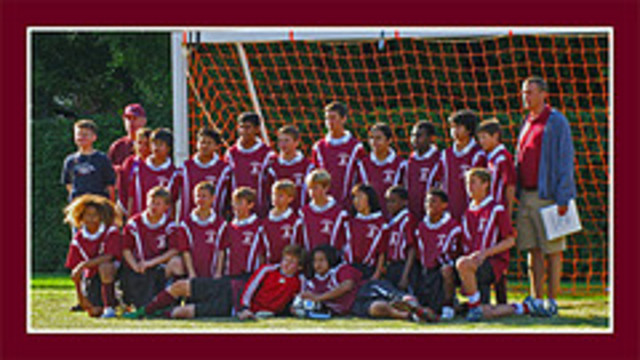 Comenzó a formar parte del equipo de futbol.