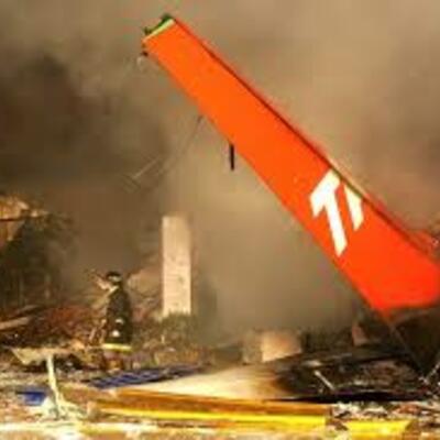 Timeline: OS MAIORES ACIDENTES AÉROS-Guilherme-Ana Julia