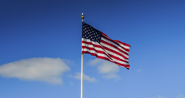 A Alemanha quem iniciou  sobre os estudos da Psicologia, mas é nos Estados Unidos que ganhou mais força com: William James (1842-1910) -Funcionalismo; Edward Titchener (1867-1927) -Estruturalismo e Edward L. Thorndike (1874-1910)-Associacionismo