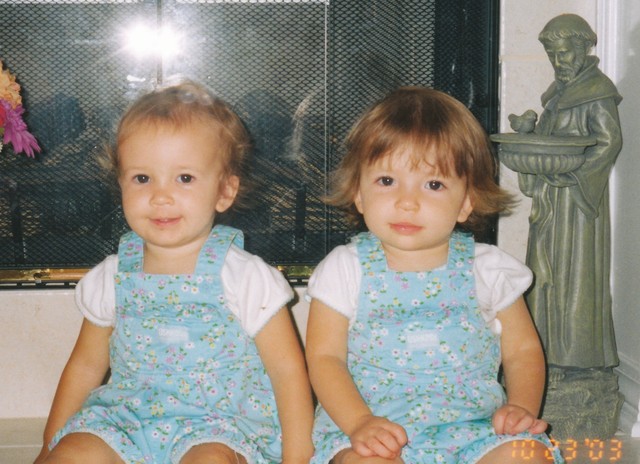 Twin Girls Born - Hannah & Isabelle