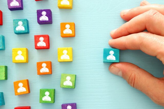 Kung-Sun Hung y la selección de trabajadores administrativos