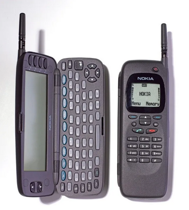 Aparece el primer teléfono móvil con Internet