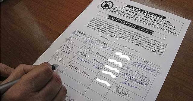 Entrega de firmas contra el proyecto de construcción