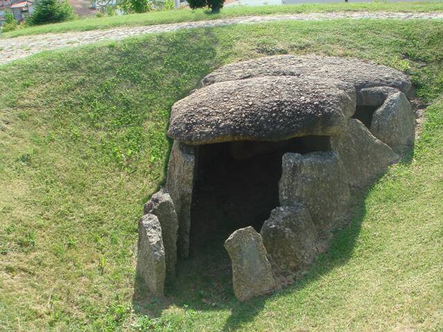 primeres evidencies humanes a la peninsula