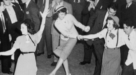 Timeline: Roaring 1920s