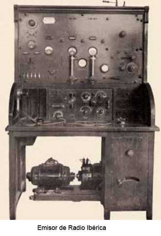 Primera emissió pública de ràdio