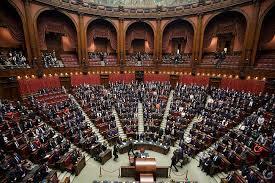 Ridurre la camera dei deputati