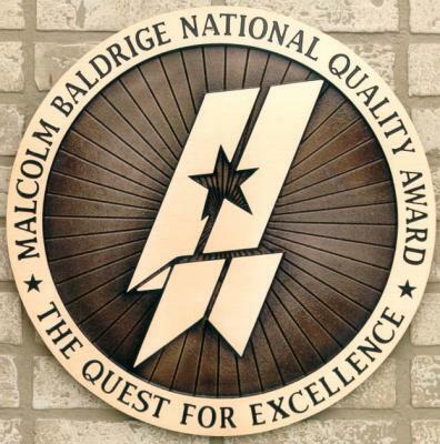 Se establece en Estados Unidos el premio Malcolm Baldrige