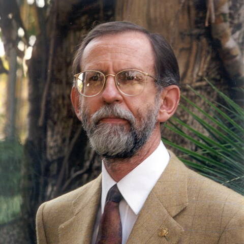 Dr. Francisco Bolívar Zapata