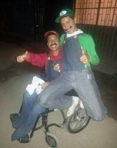 operado y en silla de ruedas