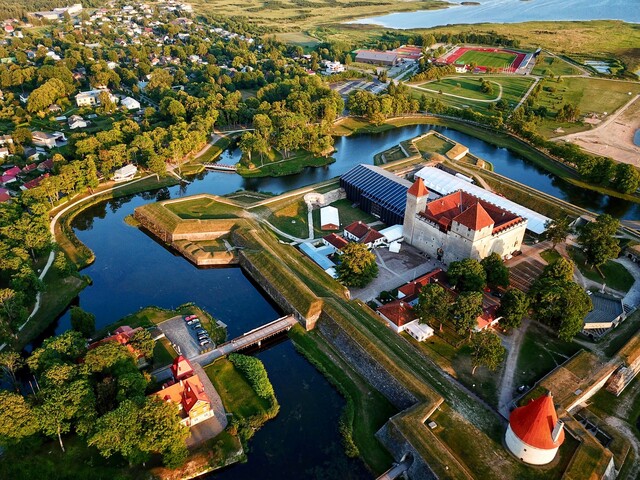 Saaremaa ja Kuramaa Taani kaitse all