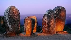Arte y Cultura menhir.