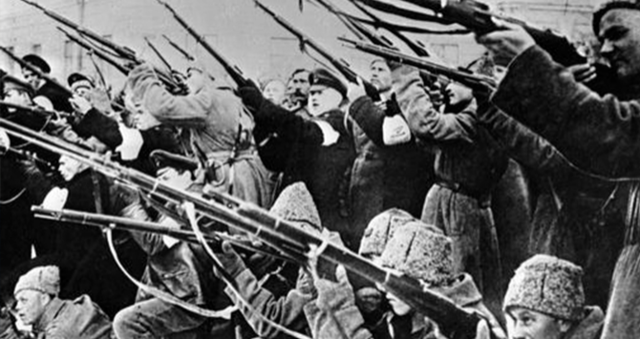 Revolució Russa i caiguda de la monarquia