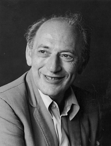 Publicación de 'Human Groups and Social Categories' de Henri Tajfel