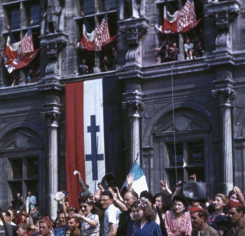 Suicidio collettivo delle ultime SS del Sole Nero