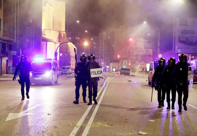 El alcalde anuncia la paralización temporal de las obras del Bulevar