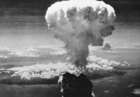 Ataque atómico contra Nagasaki