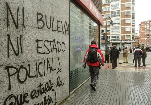 Primera respuesta consistorial al conflicto